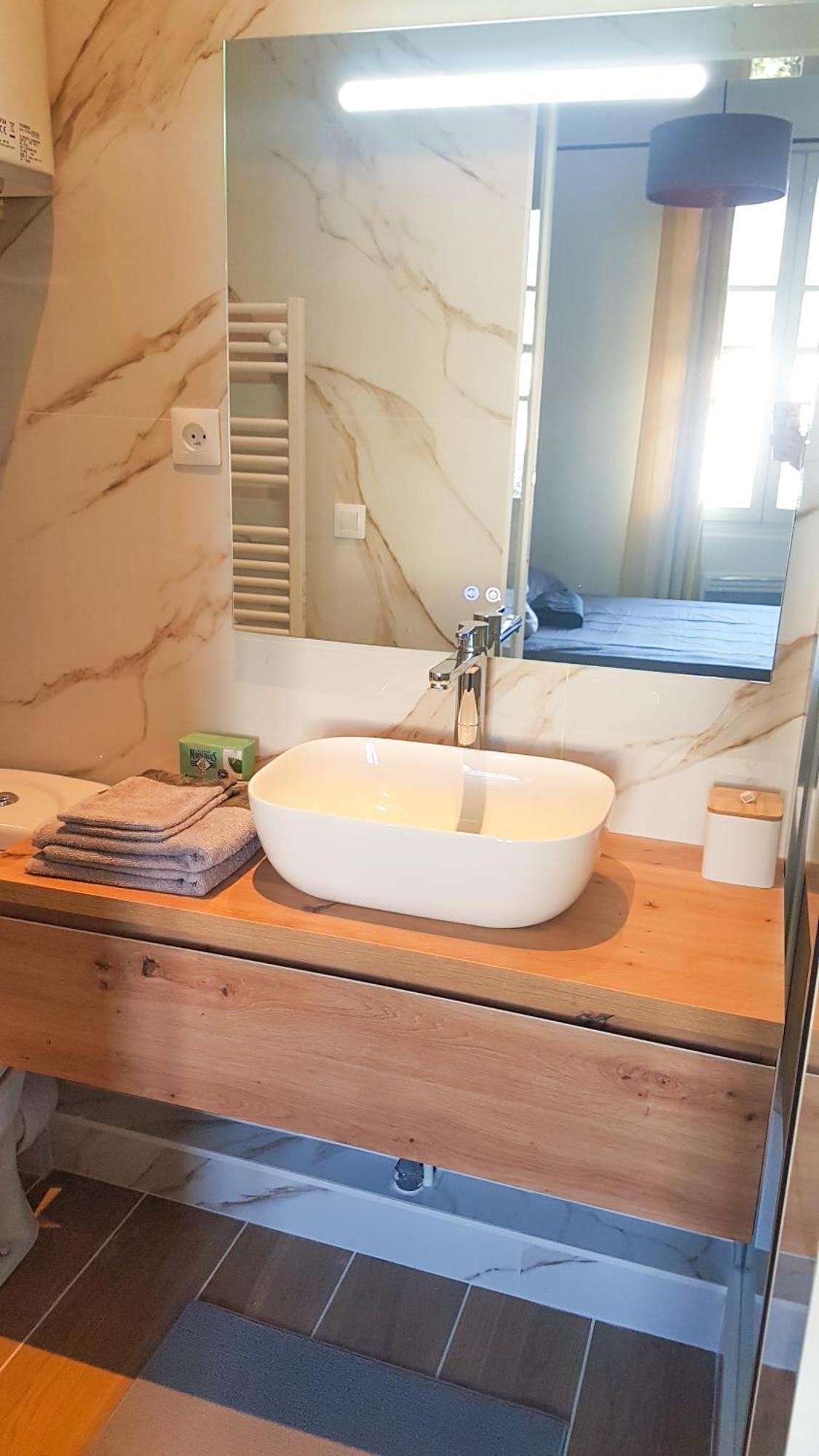 Apartment 28m2 Avec Balcon, Tres Proche De La Saint-Laurent-du-Var