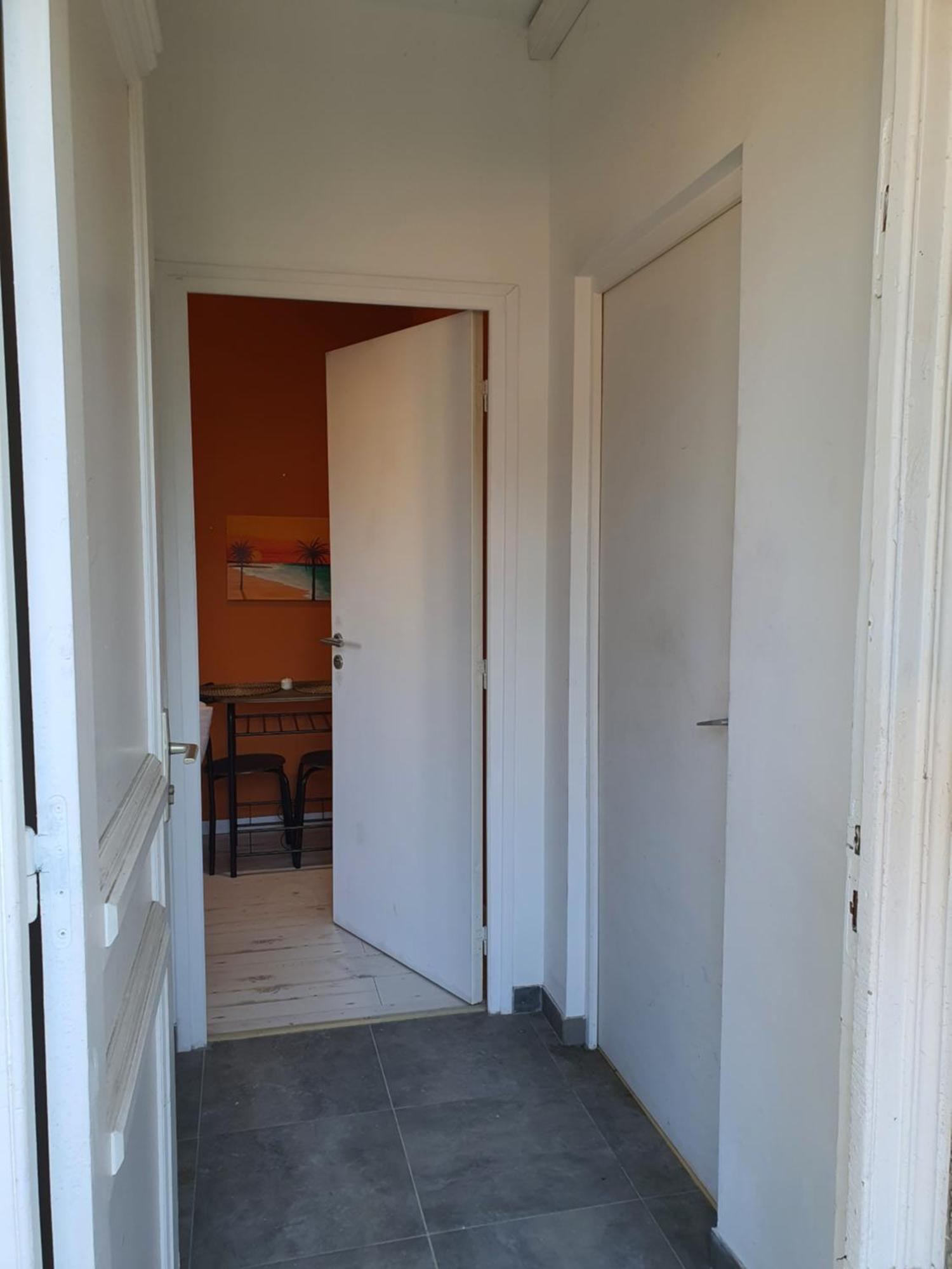 Apartamento 28m2 Avec Balcon, Tres Proche De La